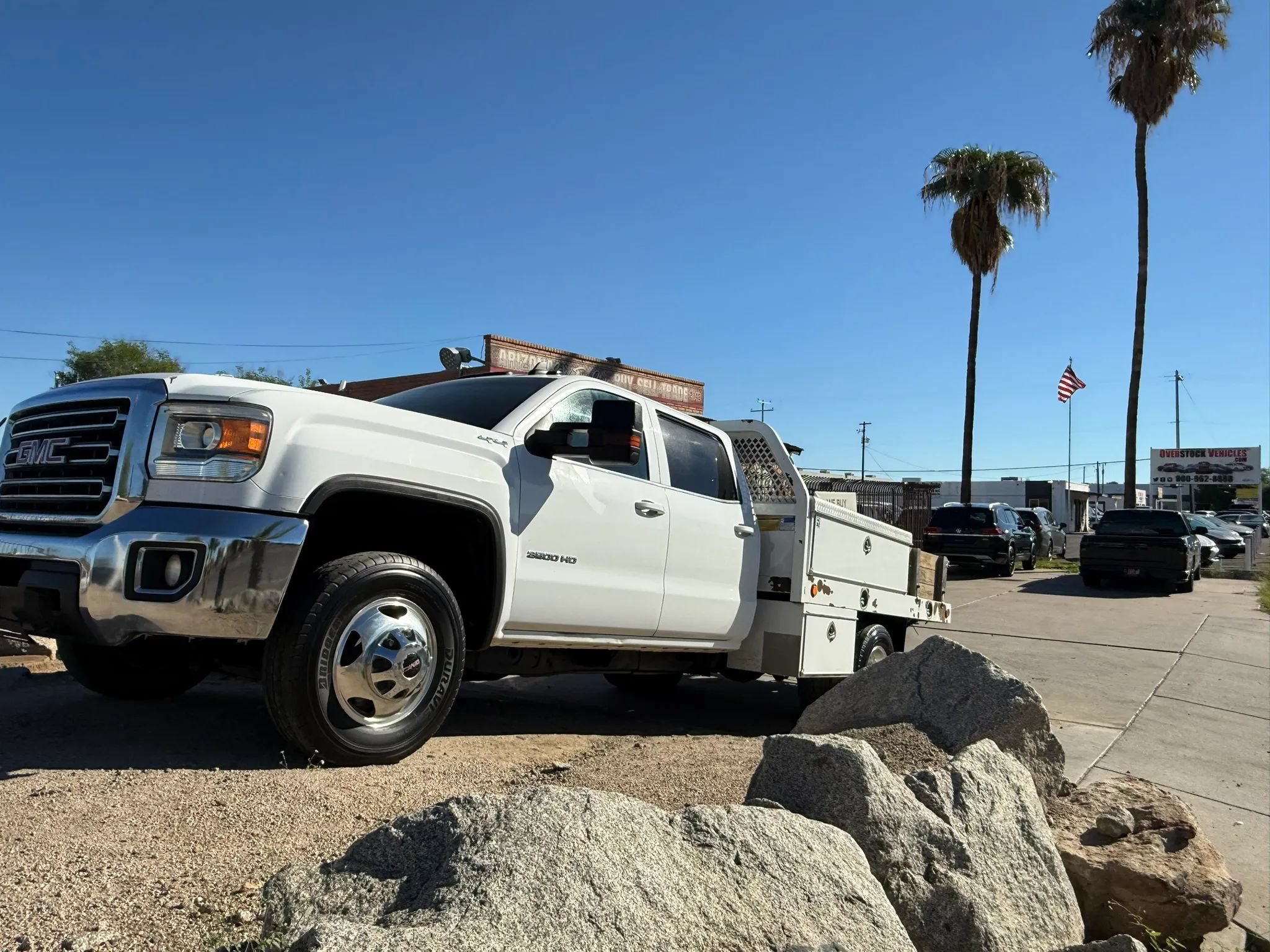 Used 2015 GMC Sierra 3500 SLE w/ SLE Preferred Package AWD/4WD image 2