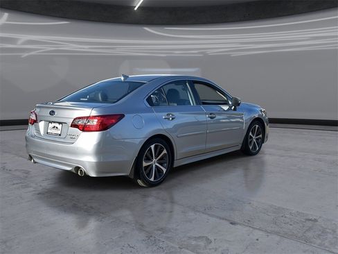 Used 2017 Subaru Legacy 3.6R Limited image 5