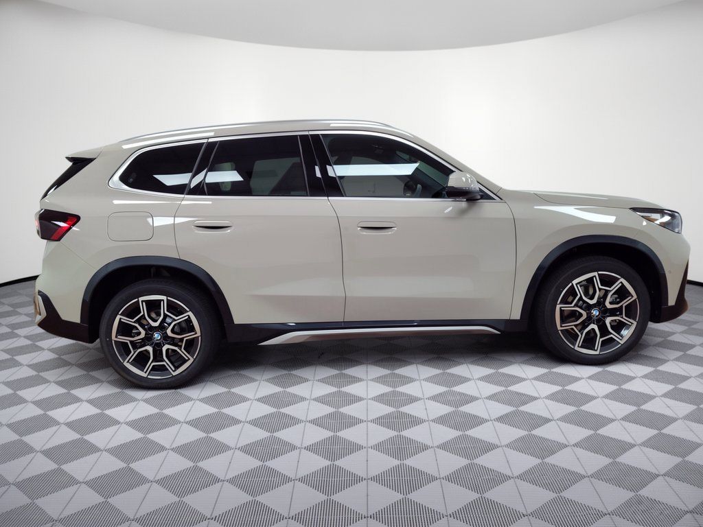 Certified 2026 BMW X1 xDrive28i w/ Convenience Package AWD/4WD image 8