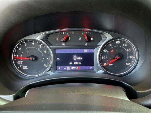 Used 2022 GMC Terrain AT4 w/ Tech Package AWD/4WD image 13