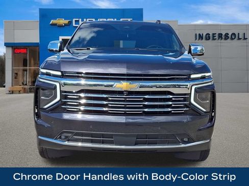 Used 2025 Chevrolet Suburban Premier AWD/4WD image 23