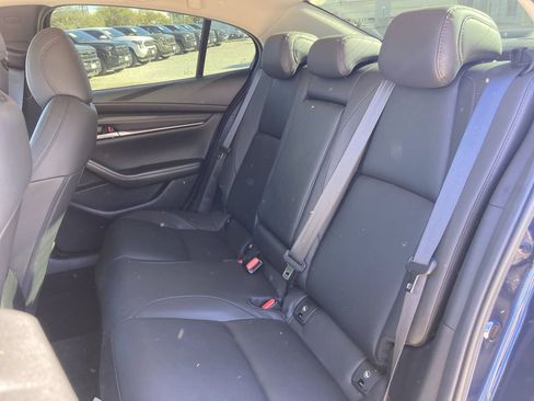 Used 2024 MAZDA MAZDA3 s image 27