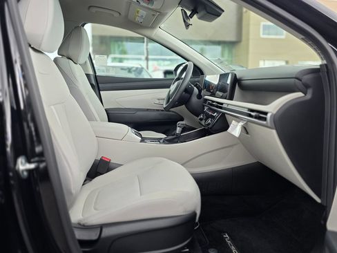 Used 2025 Hyundai Tucson SEL AWD/4WD image 10