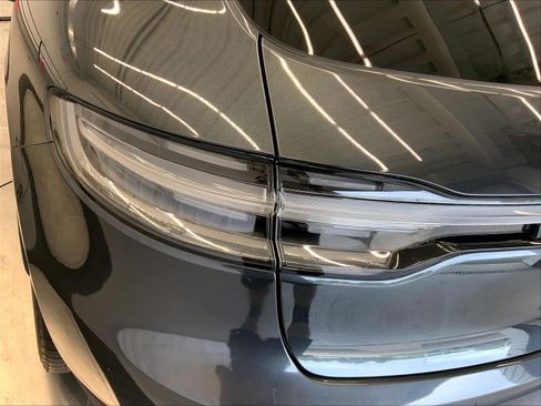 Certified 2024 Porsche Macan AWD/4WD image 30