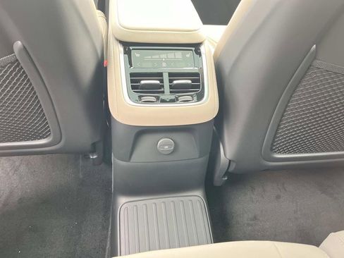 New 2026 Volvo XC90 T8 Plus image 17