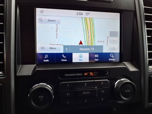 Used 2019 Ford F150 XLT w/ Equipment Group 302A Luxury AWD/4WD image 6