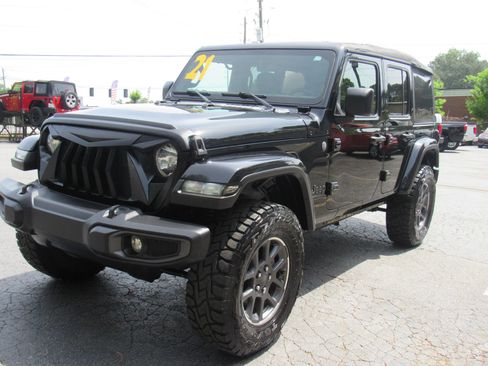 Used 2021 Jeep Wrangler Unlimited Sport AWD/4WD image 3