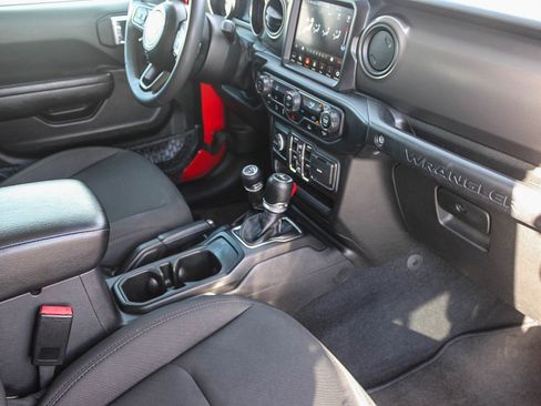 Used 2023 Jeep Wrangler Sport S image 19