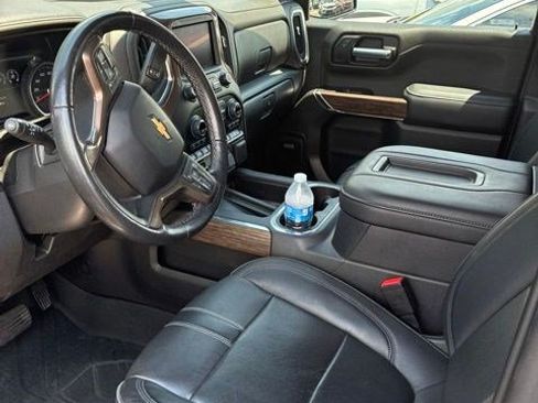 Used 2020 Chevrolet Silverado 1500 High Country w/ Technology Package AWD/4WD image 16