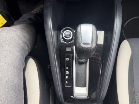 Used 2021 Nissan Versa SV image 19