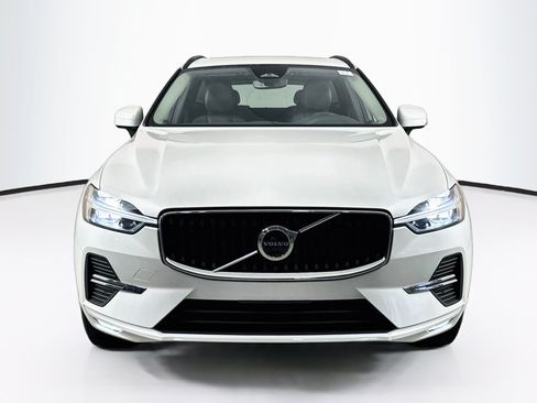 Used 2023 Volvo XC60 B5 Core w/ Protection Package AWD/4WD image 2
