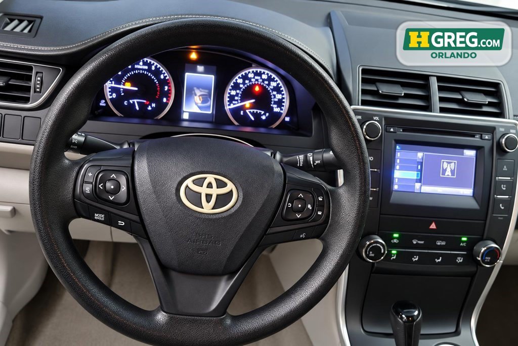 Used 2017 Toyota Camry LE FWD image 13