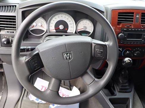 Used 2005 Dodge Dakota SLT w/ Interior Convenience Group RWD image 14