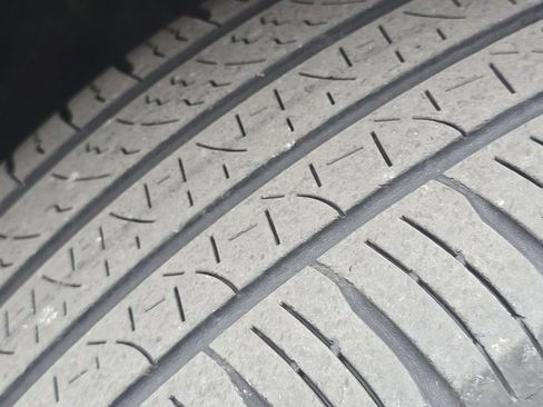 Used 2023 Volvo XC60 B5 Core w/ Climate Package image 11