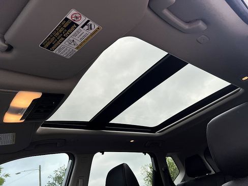 Certified 2023 Nissan Rogue SV w/ SV Premium B Package FWD image 19