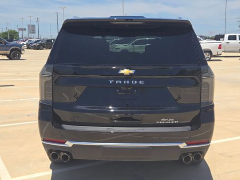 Used 2025 Chevrolet Tahoe Premier AWD/4WD image 4