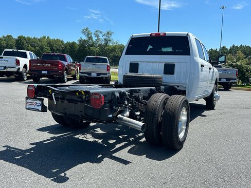 New 2025 RAM 3500 Tradesman w/ Chrome Appearance Group image 5