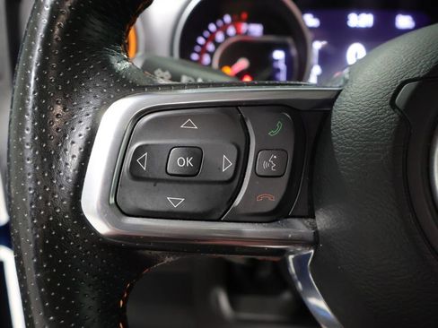Used 2022 Jeep Gladiator Mojave w/ Cold Weather Group AWD/4WD image 38