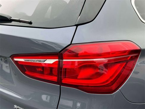 Used 2021 BMW X1 xDrive28i w/ Convenience Package image 15