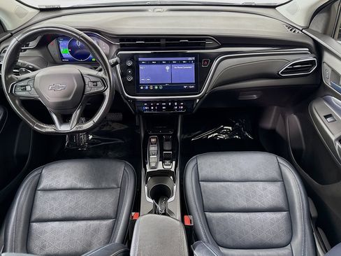 Used 2022 Chevrolet Bolt EUV LT w/ Convenience Package image 23