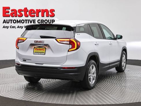 Used 2024 GMC Terrain SLE FWD image 5