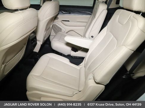 Used 2022 Jeep Grand Cherokee L Limited w/ Luxury Tech Group II AWD/4WD image 28