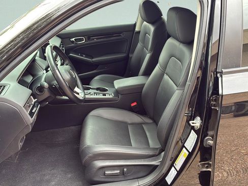 Used 2024 Honda Civic Touring image 21