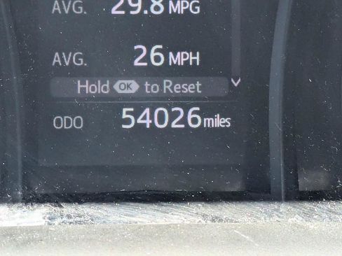 Used 2024 Toyota Camry SE image 19