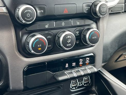 Used 2019 RAM 1500 Big Horn AWD/4WD image 26