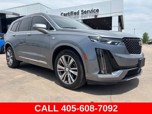 Used 2022 Cadillac XT6 Premium Luxury FWD image 1