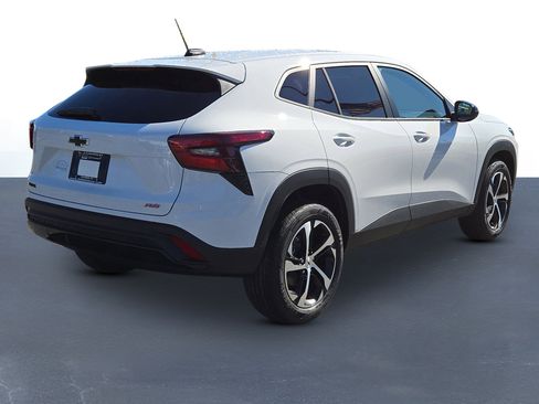 New 2026 Chevrolet Trax RS w/ Driver Confidence Package image 5