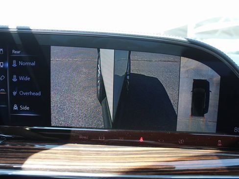 Used 2024 Cadillac Escalade Premium Luxury image 38