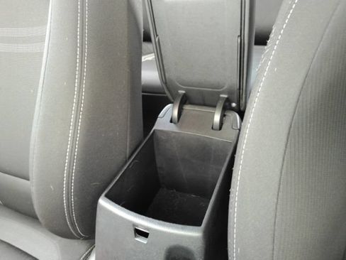 Used 2022 Hyundai Venue SEL FWD image 43
