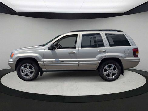 Used 2004 Jeep Grand Cherokee Limited w/ Trailer Tow Group IV AWD/4WD image 5