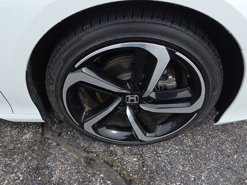 Used 2022 Honda Accord Sport image 10