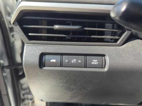 Used 2022 Nissan Altima 2.5 SV image 13