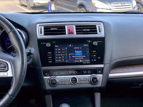 Used 2017 Subaru Outback 3.6R Limited image 6