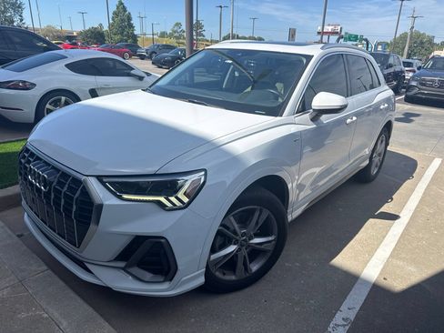 Used 2020 Audi Q3 2.0T Premium Plus w/ Premium Plus Package AWD/4WD image 1