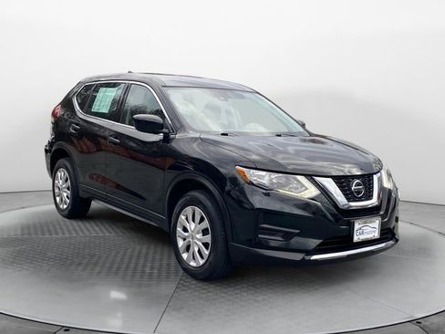 Used 2019 Nissan Rogue S image 7