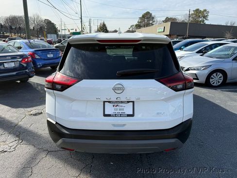 Used 2023 Nissan Rogue SV image 6