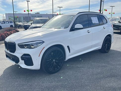 Used 2022 BMW X5 sDrive40i w/ M Sport Package image 7