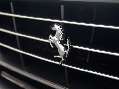 Used 2018 Ferrari GTC4Lusso AWD/4WD image 38