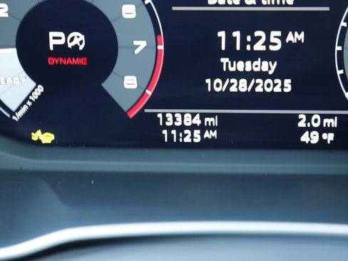 Used 2025 Audi Q3 2.0T Premium image 31