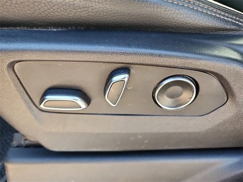 Used 2024 GMC Sierra 2500 Denali w/ Denali Reserve Package image 12