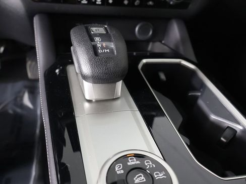 New 2026 Mitsubishi Outlander ES FWD image 43