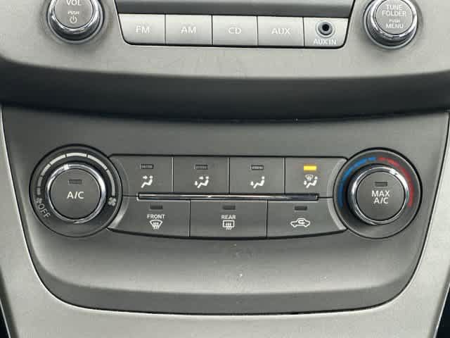 Used 2014 Nissan Sentra S FWD image 11