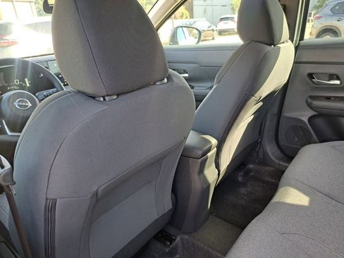 Used 2026 Nissan Kicks SV image 18