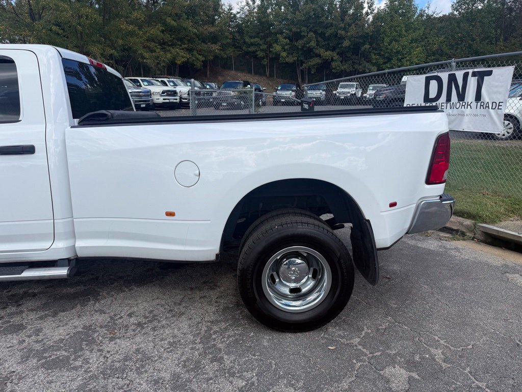 Used 2018 RAM 3500 Tradesman w/ Chrome Appearance Group AWD/4WD image 12