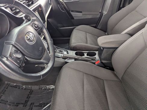 Used 2017 Toyota Corolla iM image 16