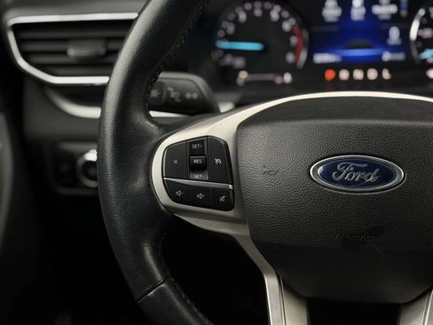 Used 2023 Ford Explorer XLT w/ Equipment Group 202A image 25